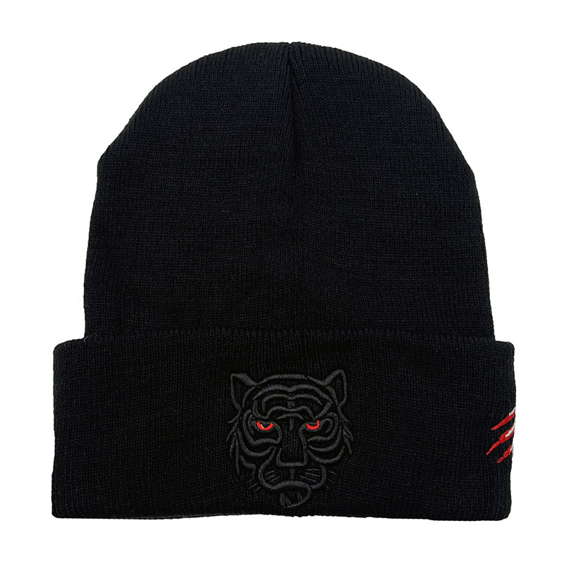 Tiger head and claw marks embroidered woolen outdoor warm hat knitted hat