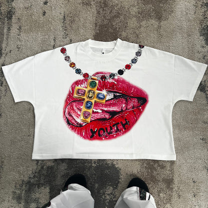 Lip print necklace cropped T-shirt