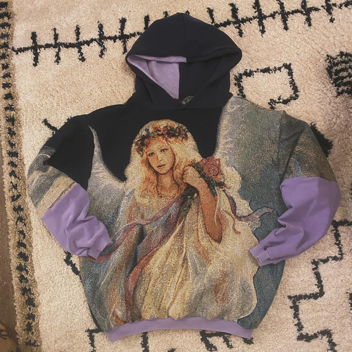 Vintage Angel Print Tapestry Hoodie